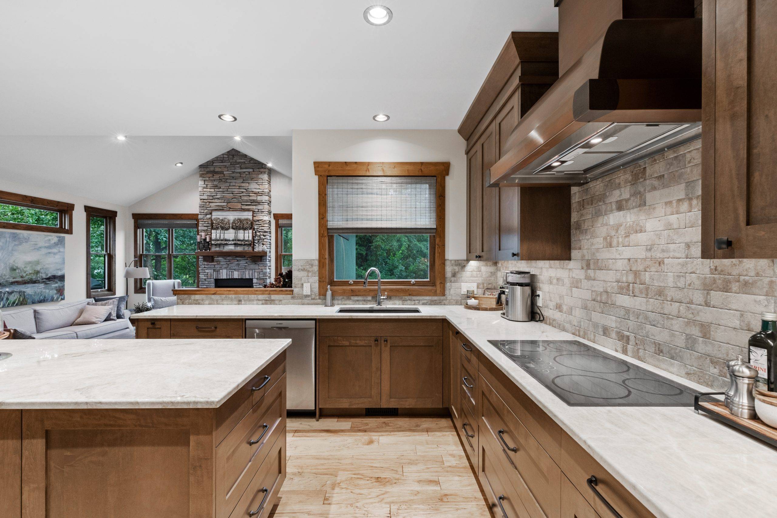 Pinnacle Renovations | Services – Kitchen Renovation